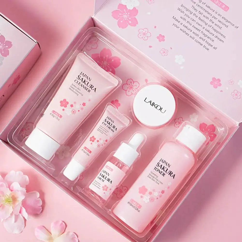 Coffret Sakura ouvert avec ses produits