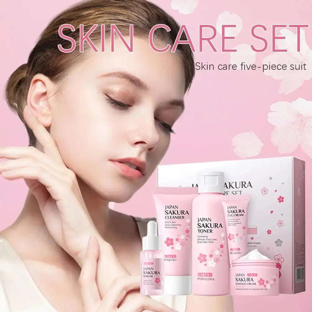Application du coffret soin Sakura sur le visage